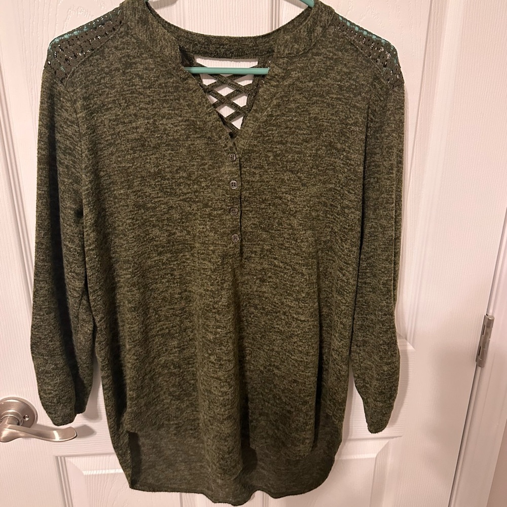 women’s long sleeve